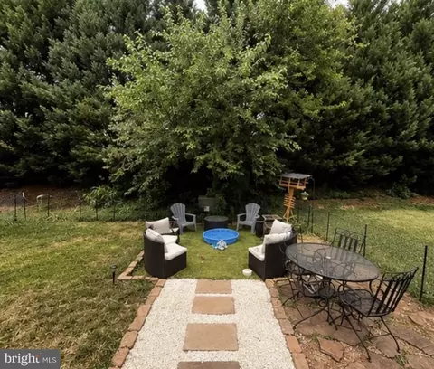 Exterior - 2043 Cranberry Ln, Culpeper, VA 22701 photo 2 of 2