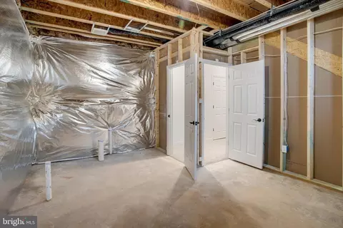 Entry Way - 2008 Divot Dr, Culpeper, VA 22701 photo 15 of 16