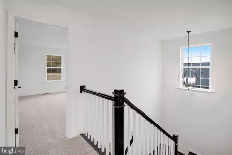Entry Way - 2008 Divot Dr, Culpeper, VA 22701 photo 10 of 16