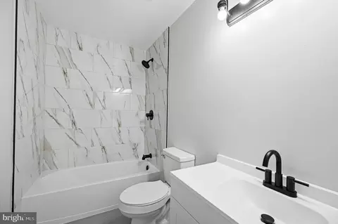 Bath - 672 Ripplebrook Dr, Culpeper, VA 22701 photo 2 of 2
