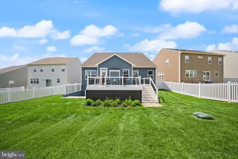 Exterior - 2320 Hawkshill Dr, Jeffersonton, VA 22724 photo 15 of 16