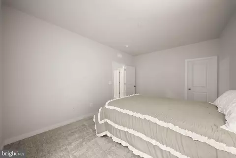 Bedroom - 2320 Hawkshill Dr, Jeffersonton, VA 22724 photo 8 of 8