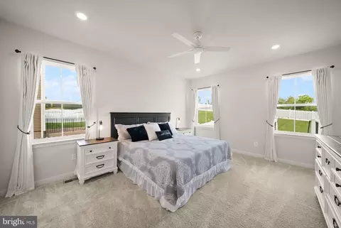 Bedroom - 2320 Hawkshill Dr, Jeffersonton, VA 22724 photo 1 of 8