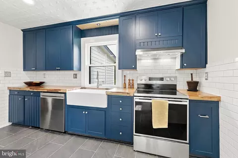 Kitchen - 24177 Rapidan Rd, Mitchells, VA 22729 photo 1 of 4