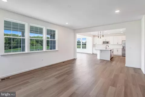 Living - 1945 Sunset Ln, Culpeper, VA 22701 photo 3 of 3