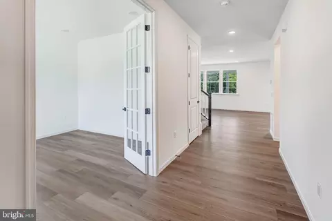 Entry Way - 1945 Sunset Ln, Culpeper, VA 22701 photo 1 of 14
