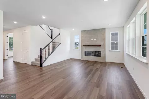 Living - 1945 Sunset Ln, Culpeper, VA 22701 photo 2 of 3