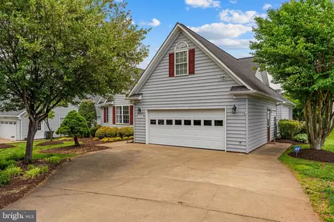 Exterior - 1012 Golf Dr, Culpeper, VA 22701 photo 3 of 10