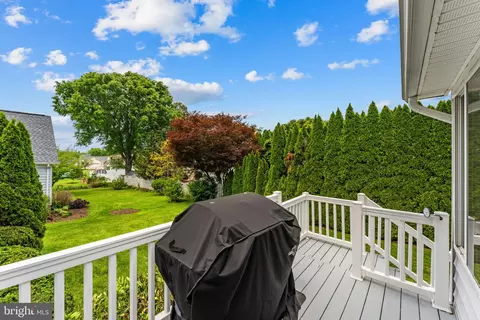 Exterior - 1012 Golf Dr, Culpeper, VA 22701 photo 5 of 10