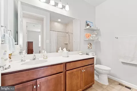 Bath - 2159 Juniper Dr, Culpeper, VA 22701 photo 3 of 4