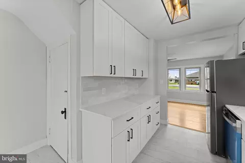 Entry Way - 1818 Orange Rd, Culpeper, VA 22701 photo 6 of 16