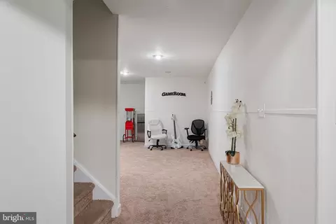 Entry Way - 859 Woodcrest Loop, Culpeper, VA 22701 photo 8 of 8