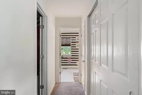 Entry Way - 859 Woodcrest Loop, Culpeper, VA 22701 photo 6 of 8