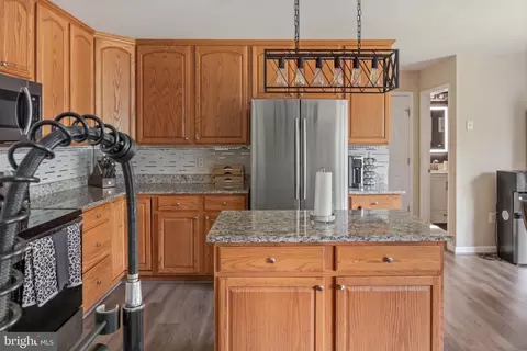 Kitchen - 859 Woodcrest Loop, Culpeper, VA 22701 photo 3 of 3