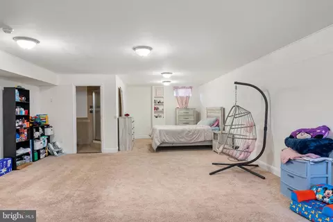 Bedroom - 859 Woodcrest Loop, Culpeper, VA 22701 photo 6 of 6
