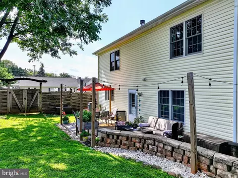 Exterior - 617 Briscoe St, Culpeper, VA 22701 photo 3 of 8