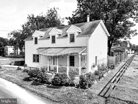 Exterior - 617 Briscoe St, Culpeper, VA 22701 photo 7 of 8