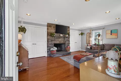 Entry Way - 617 Briscoe St, Culpeper, VA 22701 photo 2 of 7