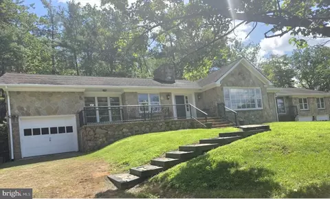 6146 Duncan Trl, Reva, VA 22735