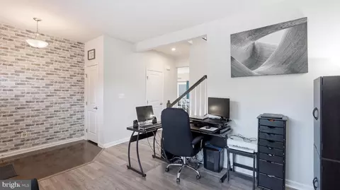 Entry Way - 832 Virginia, Culpeper, VA 22701 photo 4 of 4