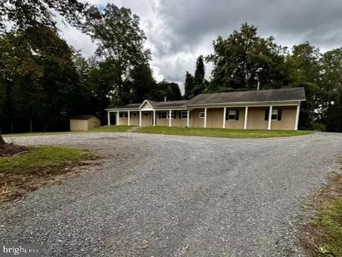 2285 Edward King Ln, Amissville, VA 20106