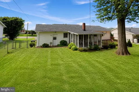 Exterior - 236 Chestnut Dr, Culpeper, VA 22701 photo 2 of 6