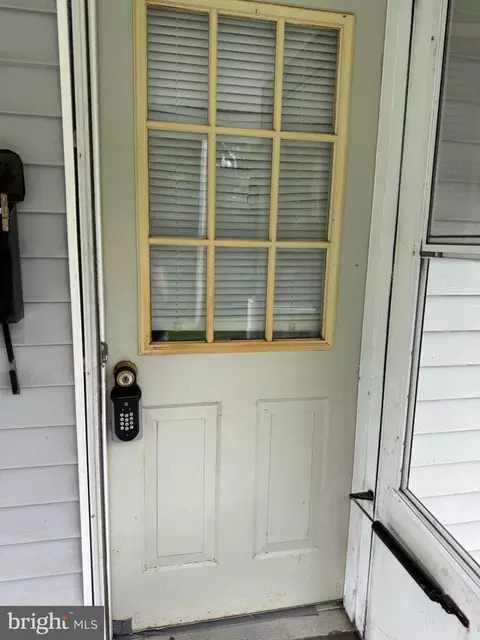 Exterior - 329 Spring St, Culpeper, VA 22701 photo 6 of 8