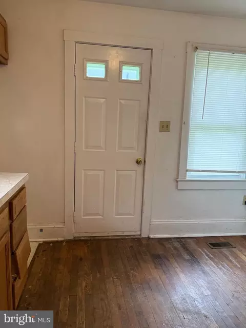 Entry Way - 329 Spring St, Culpeper, VA 22701 photo 2 of 3