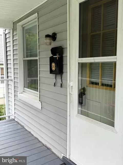 Exterior - 329 Spring St, Culpeper, VA 22701 photo 5 of 8