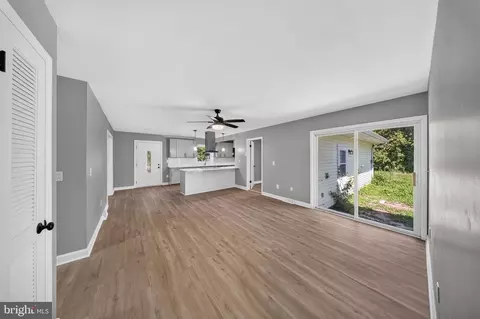 Living - 11269 Cedar Ave, Culpeper, VA 22701 photo 1 of 6
