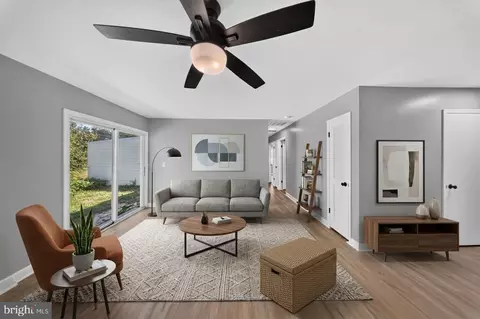 Living - 11269 Cedar Ave, Culpeper, VA 22701 photo 5 of 6