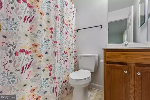 Bath - 833 Gallows Ct, Culpeper, VA 22701 photo 1 of 2