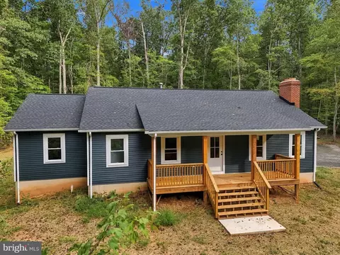 1375 Rose Ln, Amissville, VA 20106