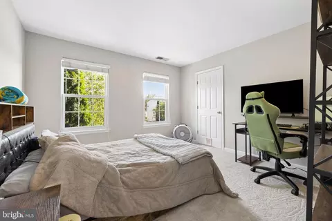 Bedroom - 830 Woodcrest Loop, Culpeper, VA 22701 photo 4 of 4