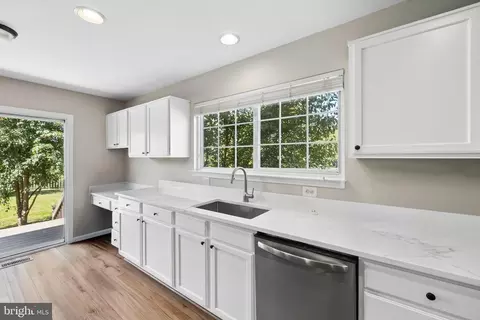 Kitchen - 830 Woodcrest Loop, Culpeper, VA 22701 photo 1 of 1