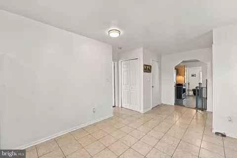 Entry Way - 1121 Jackson St, Culpeper, VA 22701 photo 1 of 4