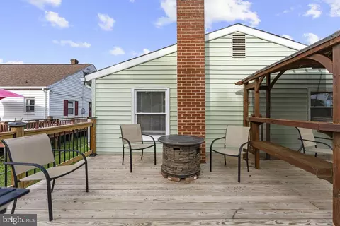 Exterior - 1121 Jackson St, Culpeper, VA 22701 photo 3 of 10