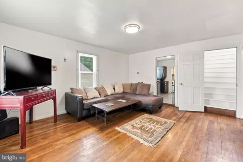 Living - 1121 Jackson St, Culpeper, VA 22701 photo 1 of 1