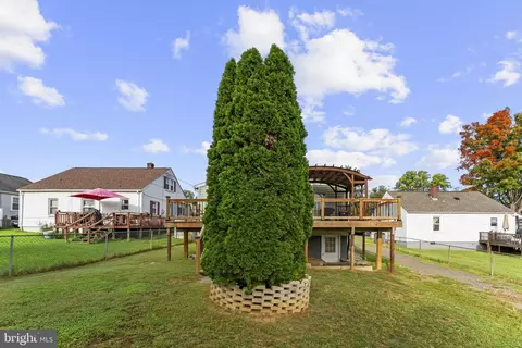 Exterior - 1121 Jackson St, Culpeper, VA 22701 photo 10 of 10
