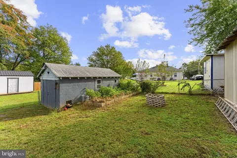 Exterior - 1121 Jackson St, Culpeper, VA 22701 photo 8 of 10