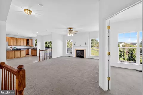 Living - 863 Fox Den Rd, Culpeper, VA 22701 photo 2 of 6