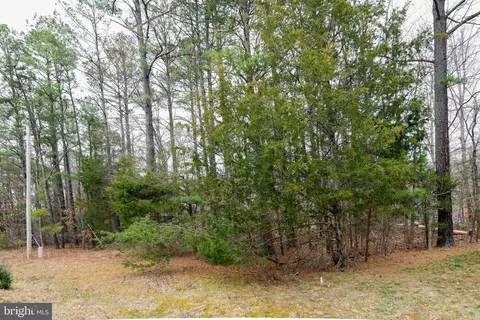 201 Minute Man Dr, Ruther Glen, VA 22546