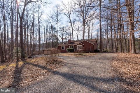 220 Patrick Henry Dr, Ruther Glen, VA 22546