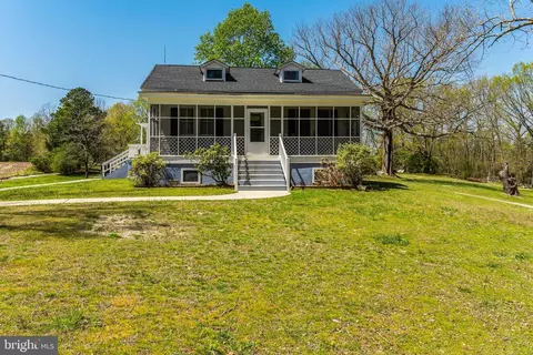 13203 Courtland Ln, Ruther Glen, VA 22546