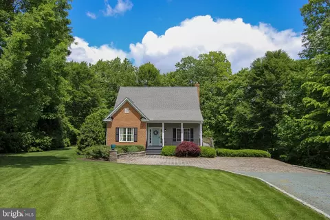 16535 Arch Hill Rd, Hanover, VA 23069