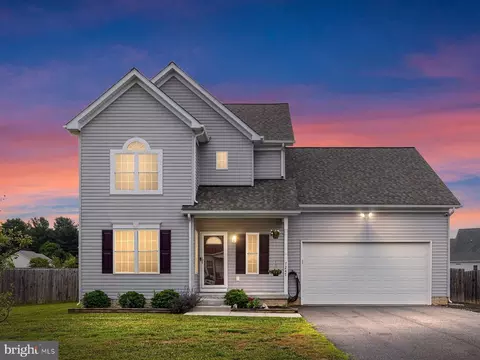 7247 Port St, Port Royal, VA 22535
