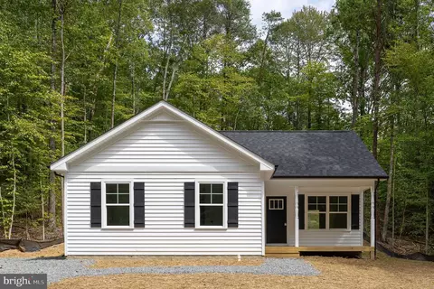 26367 Gibson Ln, Ruther Glen, VA 22546