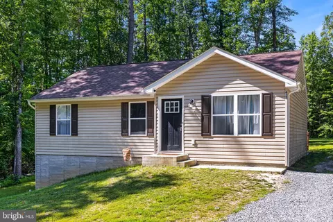 615 Clover Hill Dr, Ruther Glen, VA 22546