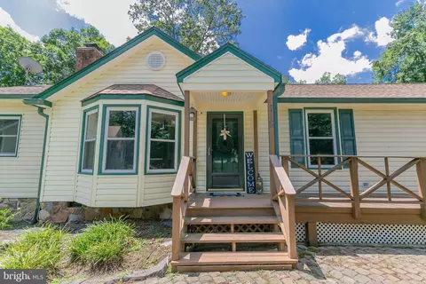 719 Glen Cove Dr, Ruther Glen, VA 22546