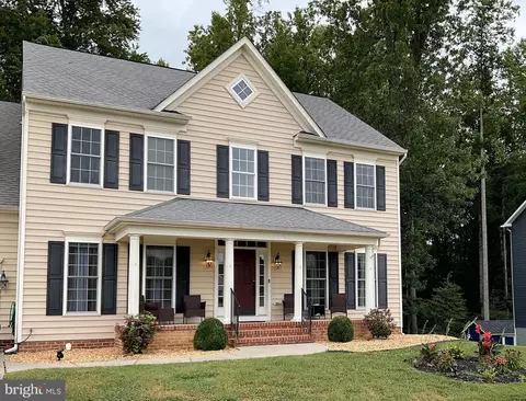 17485 Jackson Dr, Bowling Green, VA 22427